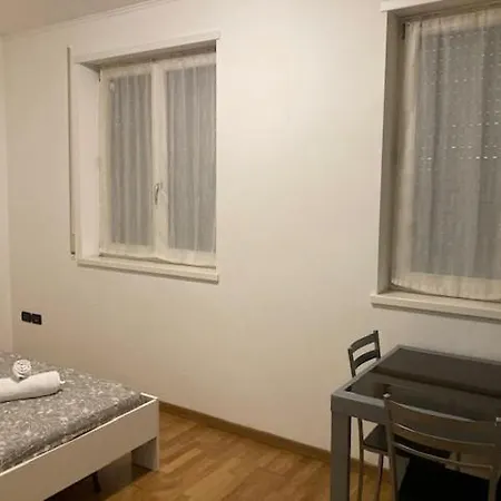 Adige Muse Apartament *